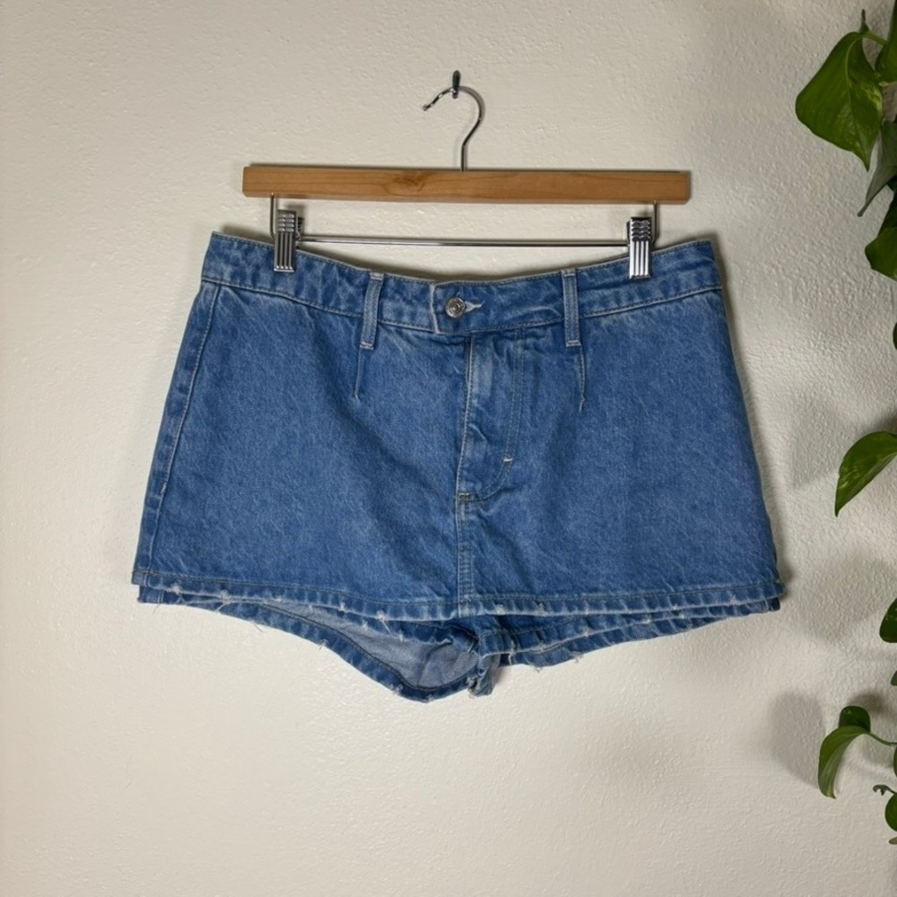 Free people gallivanting peekaboo skort size 29 medium wash mini skort